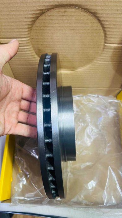 Тормозной диск на Toyota Highlander