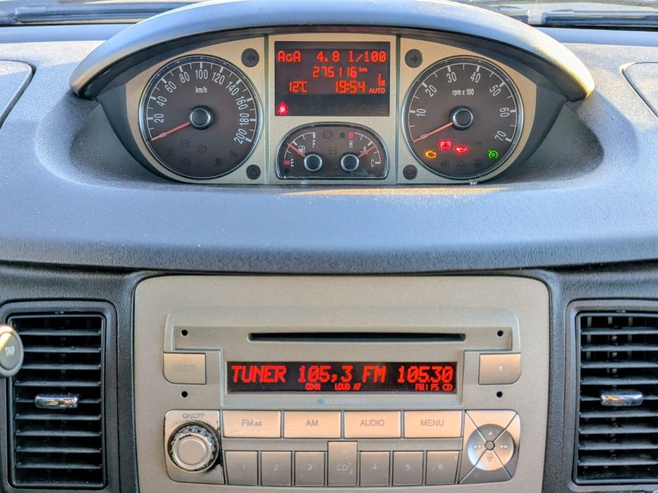 Vând Lancia Musa automată 1.3 jtdm