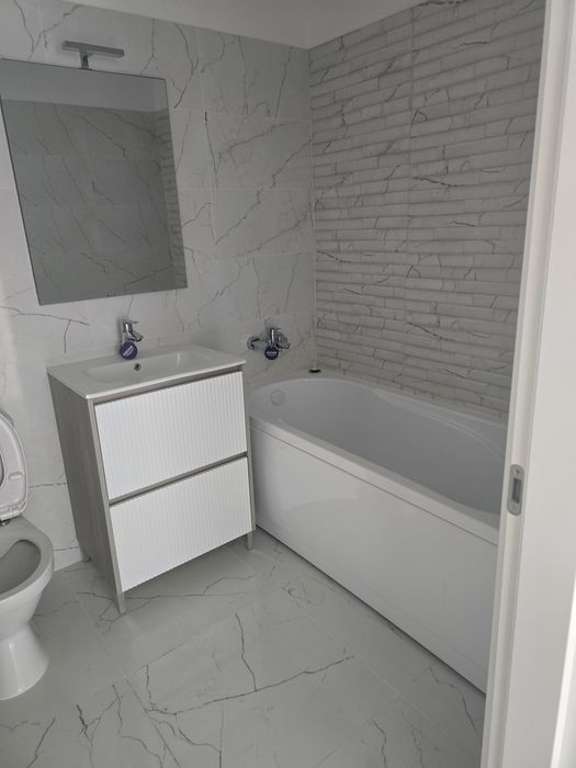 Vand apartament 2 camere Bucium Confort