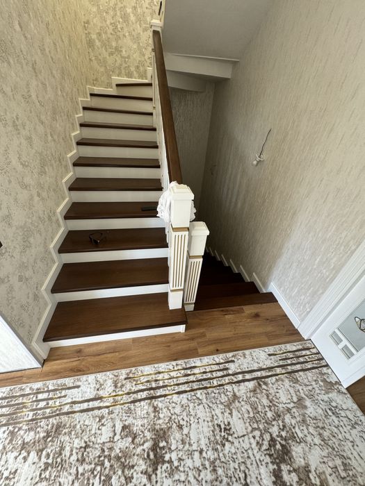 Уй Сотилади янги узим учун сифатли курилган. Нархини келиштириб берама