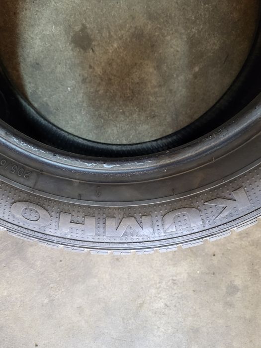 2 anvelope 205 60 R 16 Kumho iarna