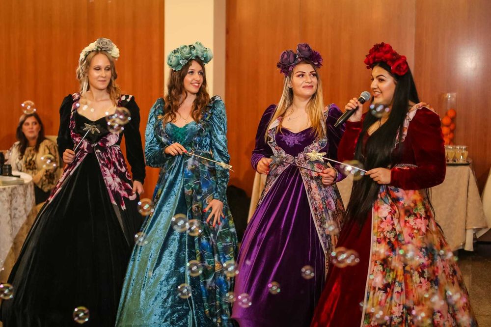 Set 4 Costume Ursitoare Botez – Rochii Elegante + Accesorii