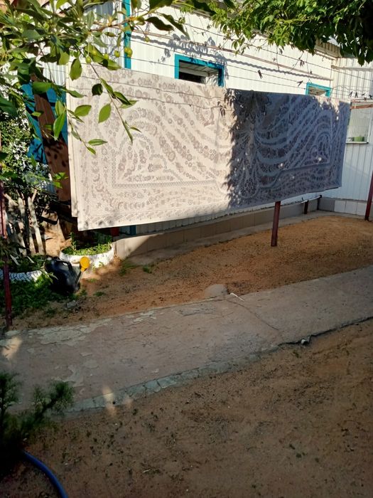 Продам  три ковра .