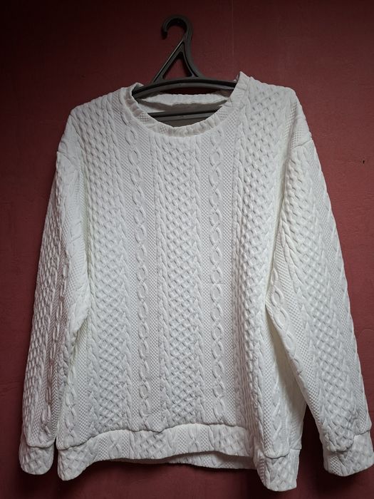 Белый свитшот новый