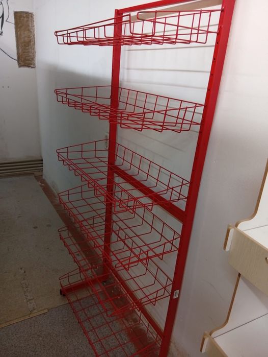 Продам шкафы и стойки