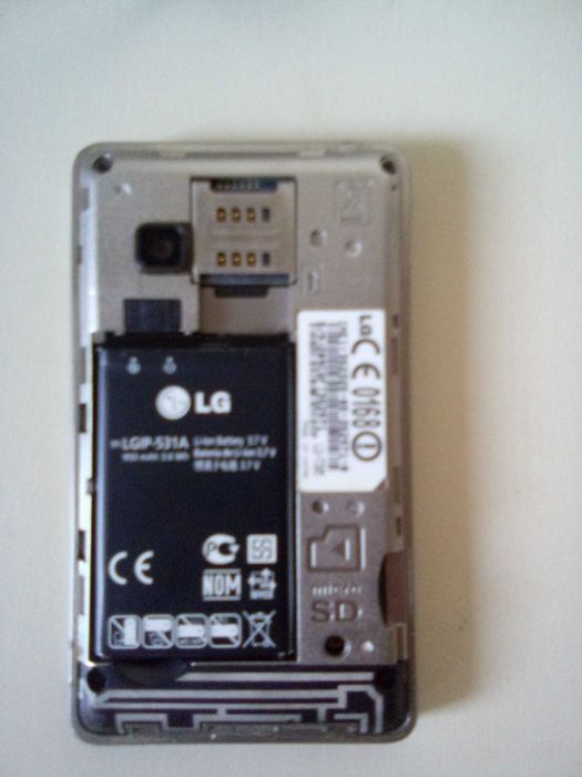 Vand telefon Nokia Lumia RM 976 si LG T386