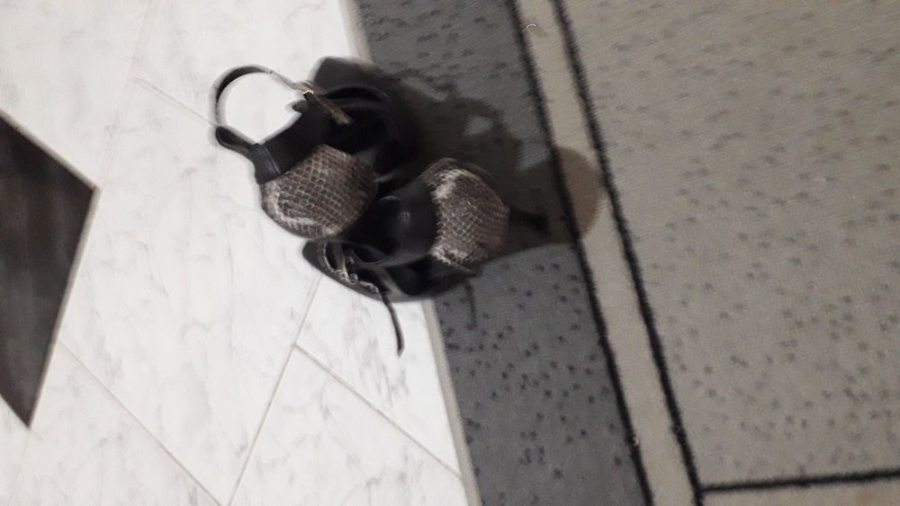 Официални обувки на висок ток