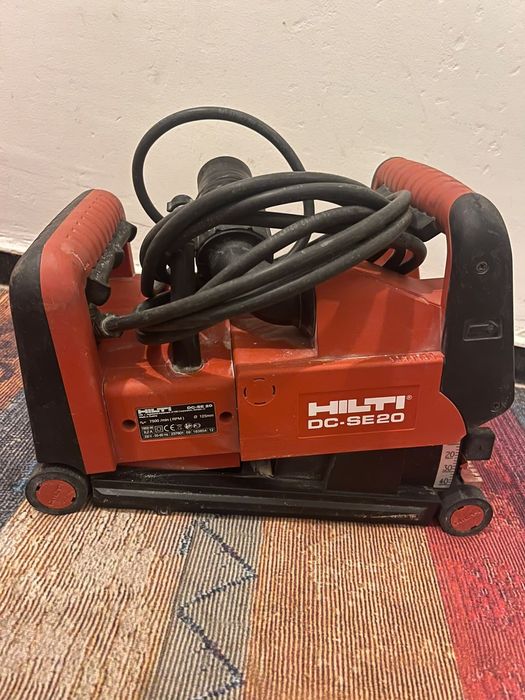 Hilti DSH 900 și  Hilti DC-SE 20