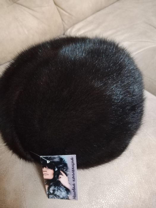 Продам берет женский.