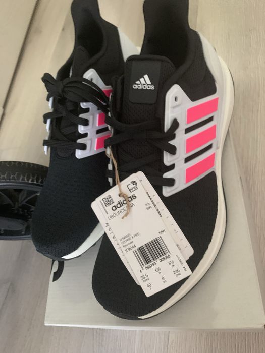 Кроссовки продам новый