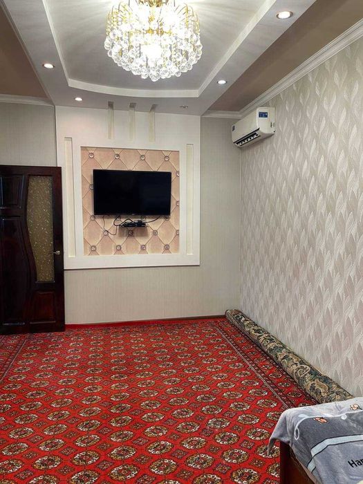 4-х комнатная квартира.Алмазарский район,Медгородок.