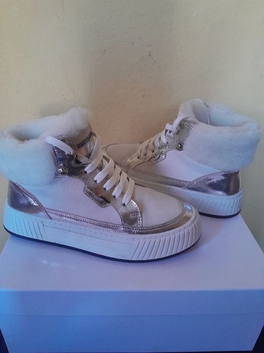 Дамски боти бижу  GIO