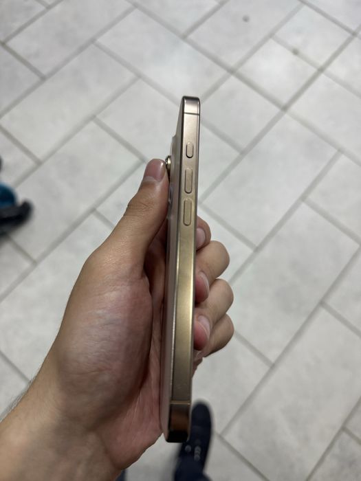 Iphon 16 pro yaxshi