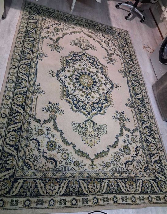 Продам советский шерстяной ковёр в хорошем состоянии