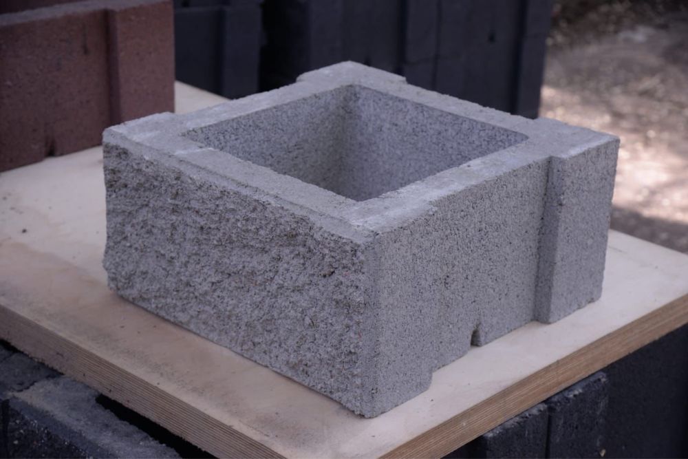 Сплитерный гладкий блок, рваный блок.