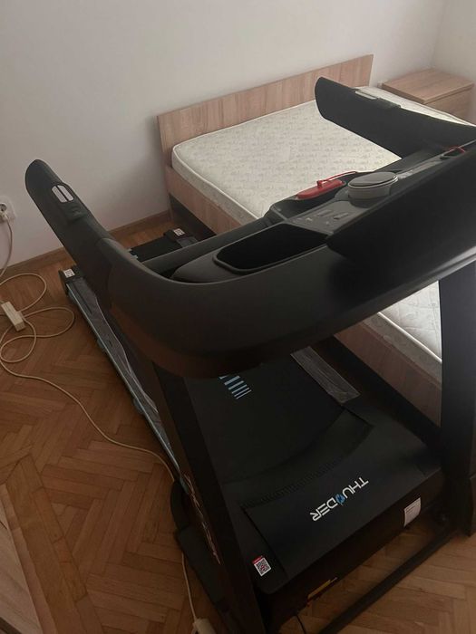 Banda de alergat electrica, Thunder Core-S Black, greutate maxima 180kg