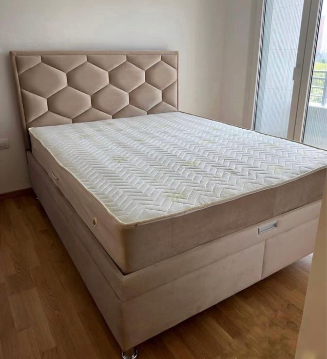 Paturi noi tapitate la comanda