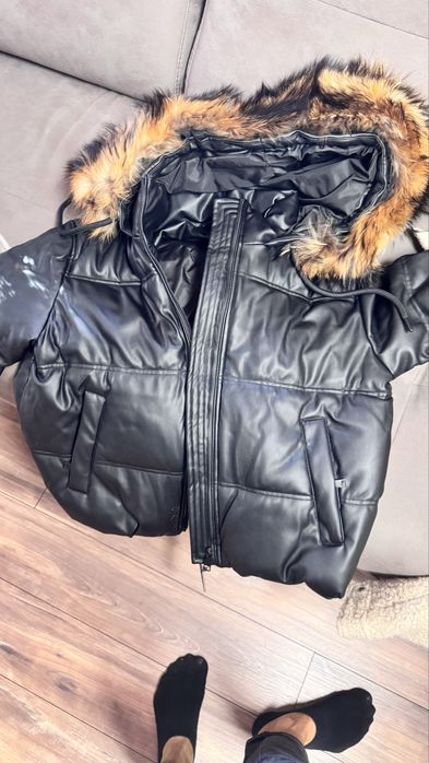 Дамско яке с яка от лисица