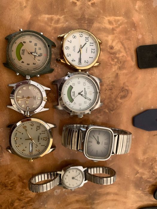 Timex Casio Raketa soatlar sotiladi