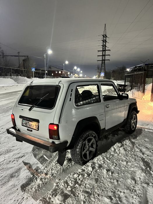 Продам ниву 2012 год газ бензин