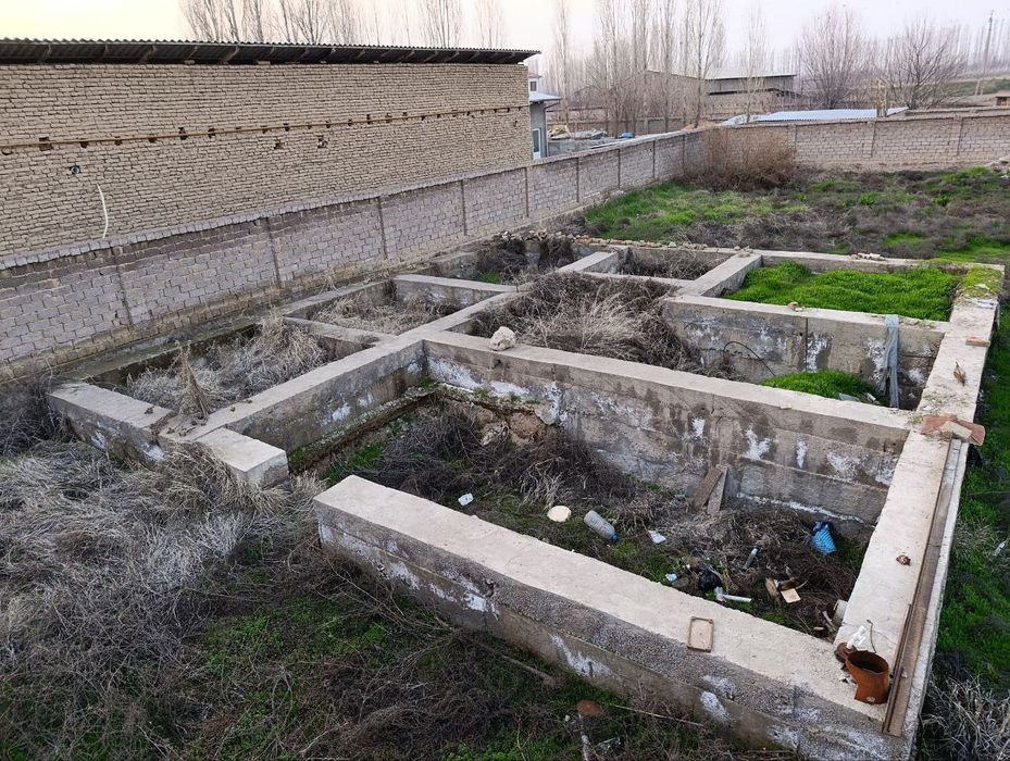 6 сотих участка сотилади