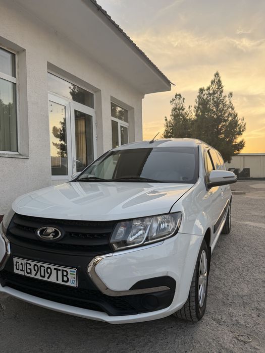 Lada largus 2022