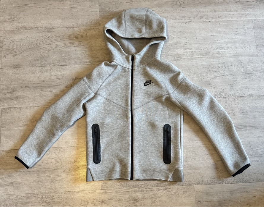 Nike tech gri original