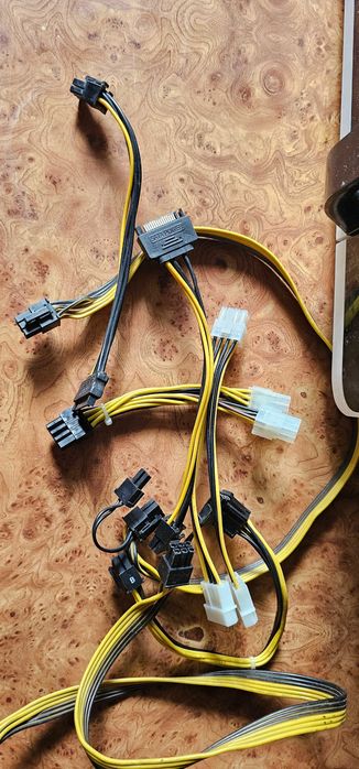 adaptor alimentare placa video pci-e 6 pini tata la 8 pini mama