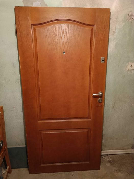 Входна врата от типа Крафт Мастер /без каса/