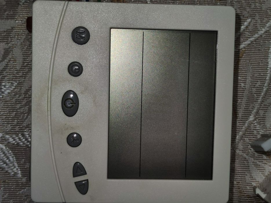 Стаен термостат от чилър, термопомпа, централна климатизация