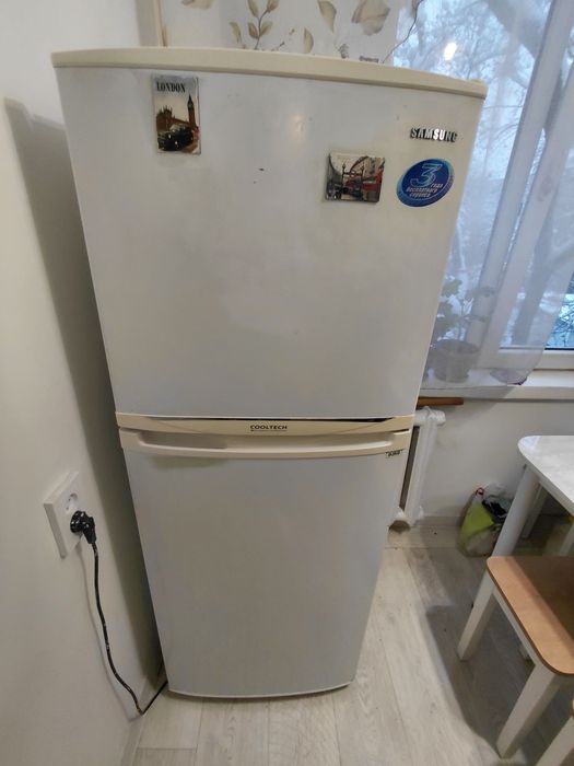 Холодильник рабочая все Доставка есть