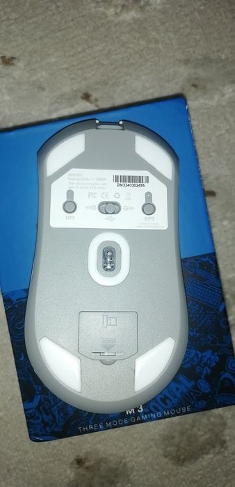 Продам игровую беспроводную мышку Darmoshark M3