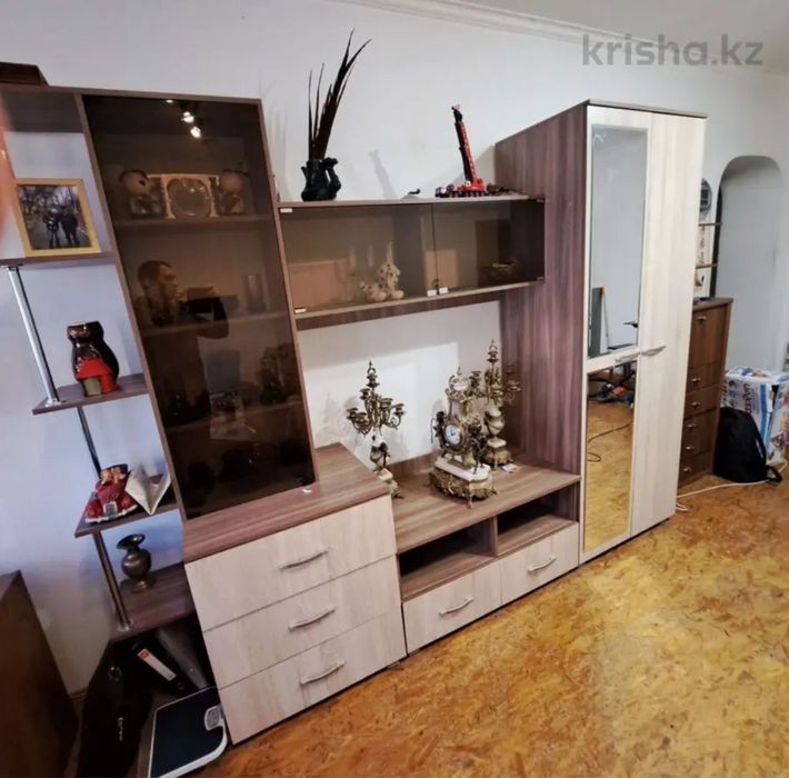 Стенка в гостиную