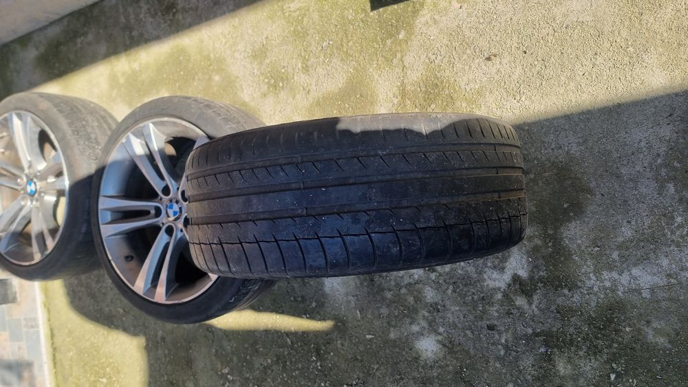 Vand roti vara bmw  r18 in stare buna .