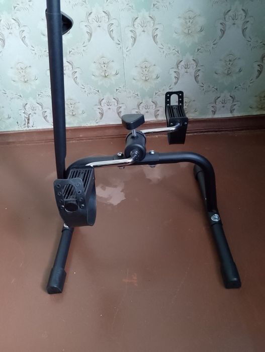 Велотренажёр для рук и ног
