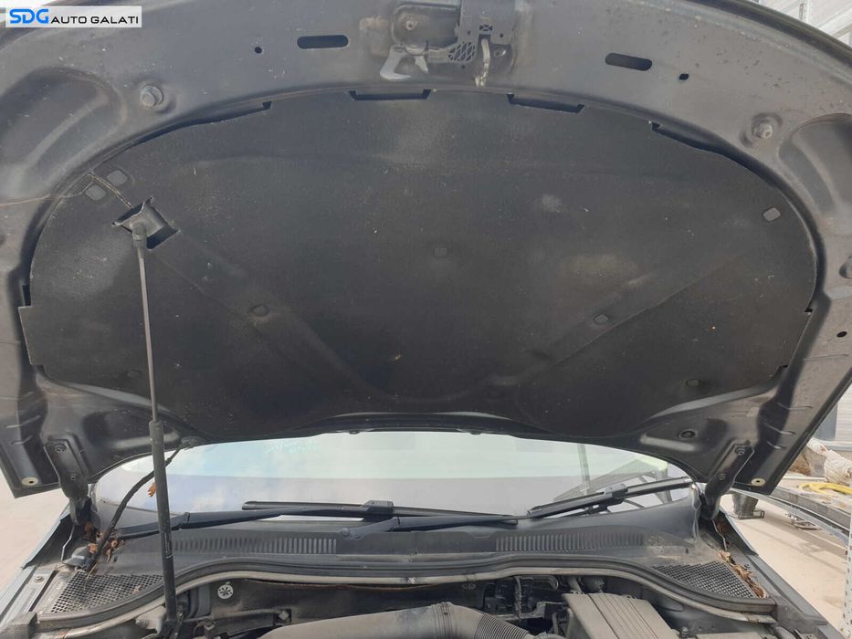 Capitonaj Material Antifonare de pe Capota Motor Volkswagen Passat CC 2008 - 2012 [C3782]