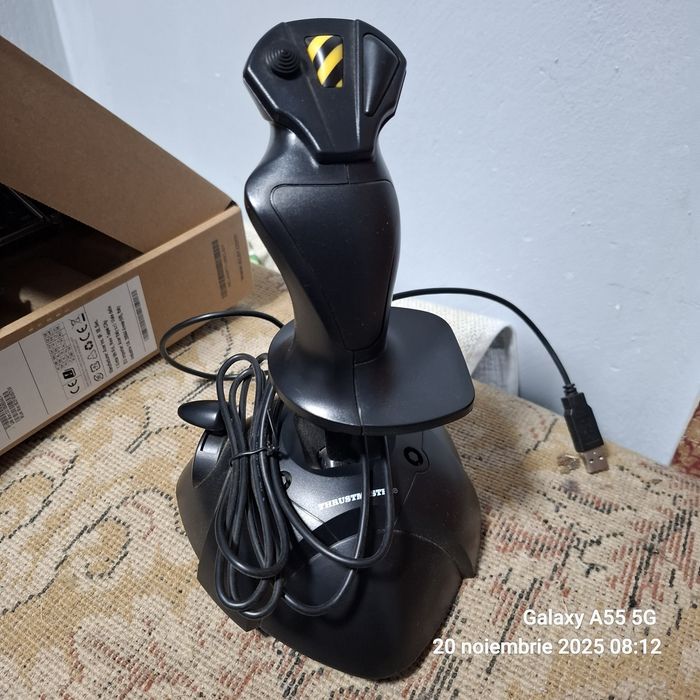 Joystick Thrustmaster PC