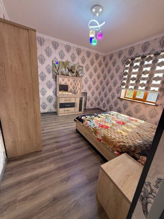 Квартира с евроремонтом-3х комнатная со всеми удобствами