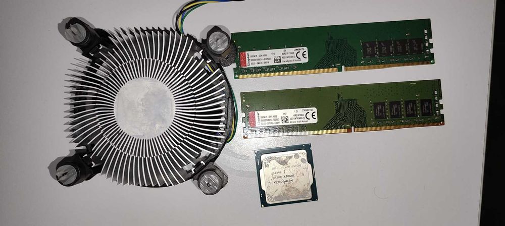 Processor G4400 si RAM Kingstom  KVR21N15S8/4