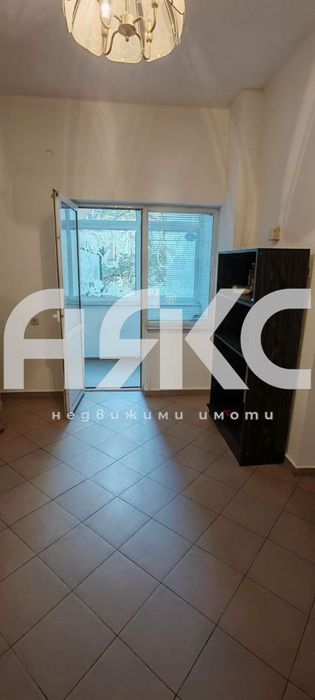Продава се Многостаен апартамент в София, Център - 171 кв.м за 1983 €/кв.м - Снимка #6