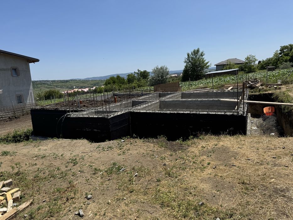 Casa parter+etaj+pod ,450 mp teren, 128 mp utili