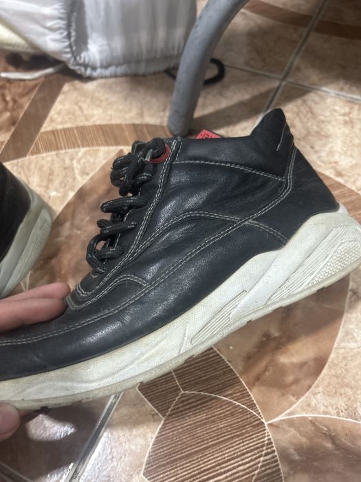 Продам осенюю обувь