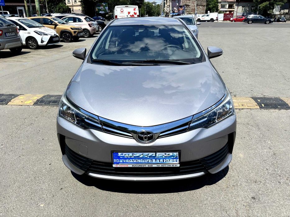 TOYOTA Corolla 2018
