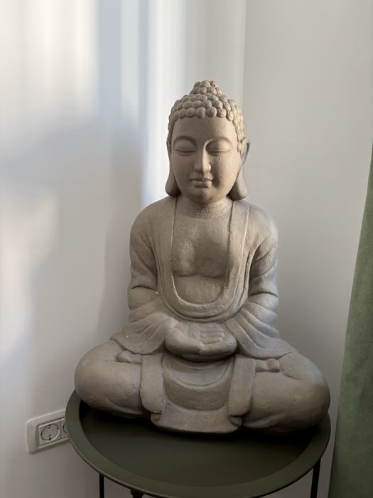 Statueta Buddha, aprox 65 cm in inaltime, gri