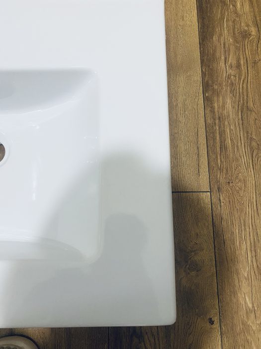 Раковина фарфоровая -60см