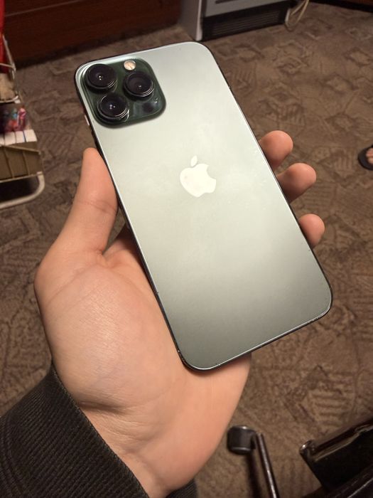 Iphone 13 pro max green