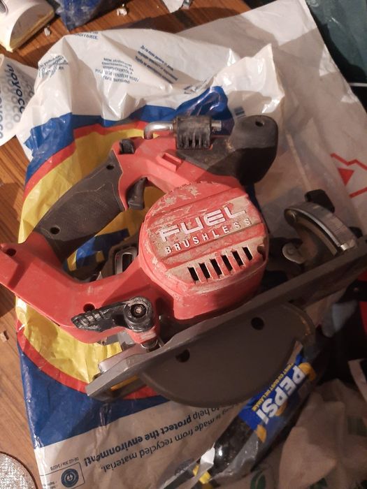 Milwaukee circul ccs55 fuel