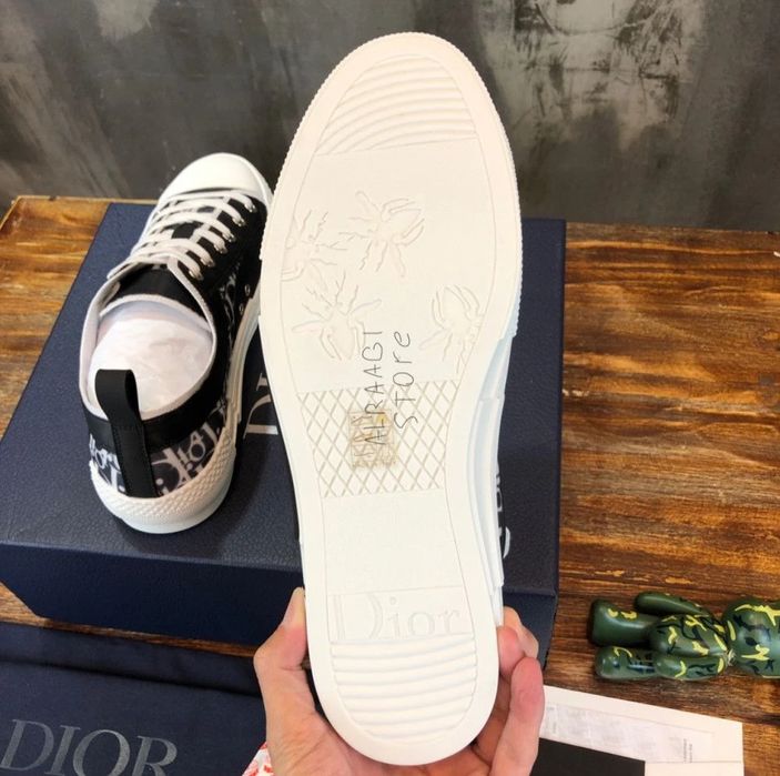 CD B23 High Top Oblique White/Black