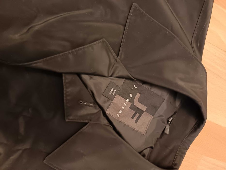 Jacheta de primavara deosebita, stare excelenta