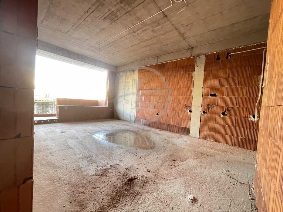 Продава се Двустаен апартамент в Пловдив, Кючук Париж - 65 кв.м за 1077 €/кв.м - Снимка #3